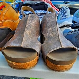 Corky's Foam Wedges SZ 9